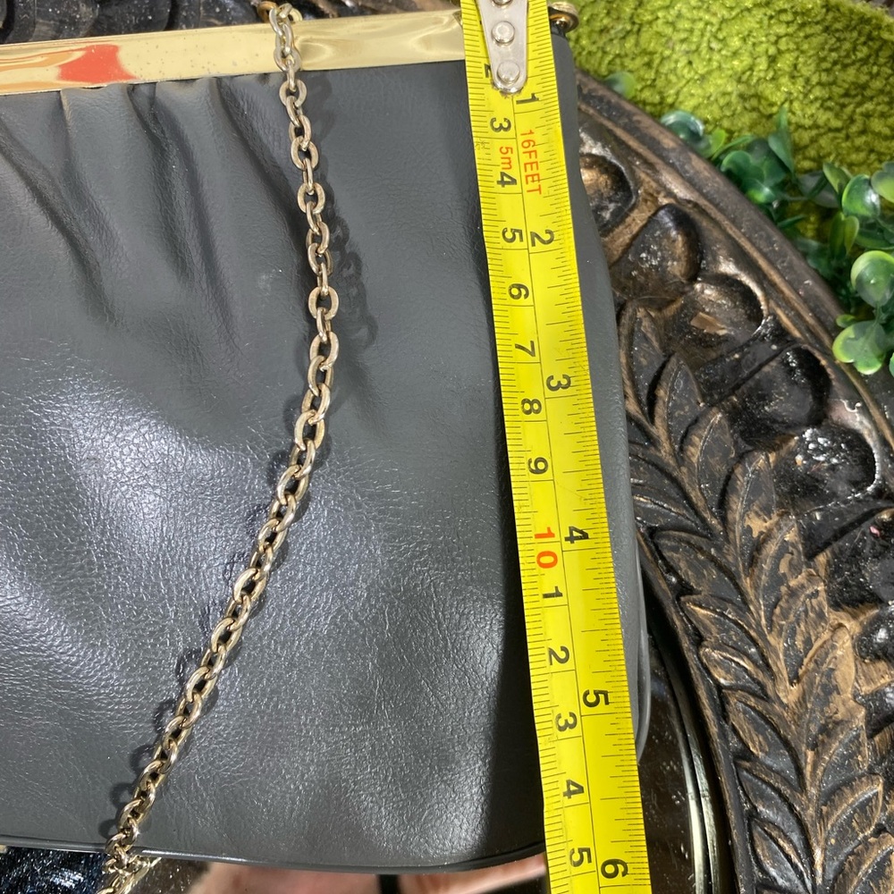Chic Vintage Gray Leather Clutch with Gold Chain - Picture 5 of 13